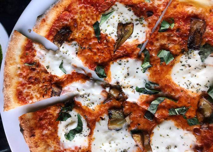 Steal a Pizza My Heart: #NationalPizzaDay Alessa Burrata E Melenzane