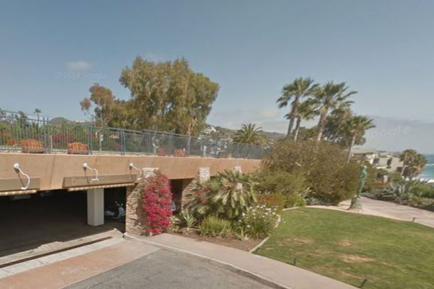 Lot 8 – Treasure Island Garage