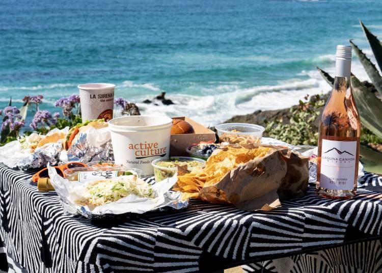 Friendsgiving in Laguna Beach Friendsgiving in Laguna Beach