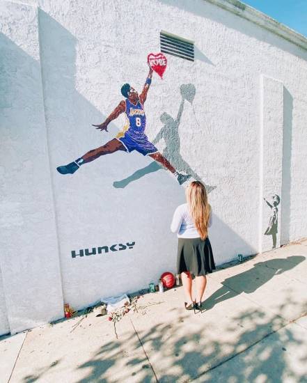 Your Guide to Murals in Laguna Beach