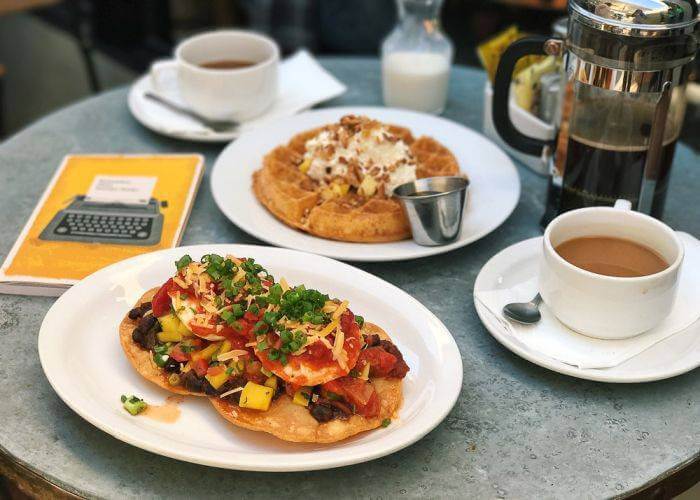 Keep Your New Year Resolutions: Healthy Options in LB Zinc Cafe Market Huevos Rancheros
